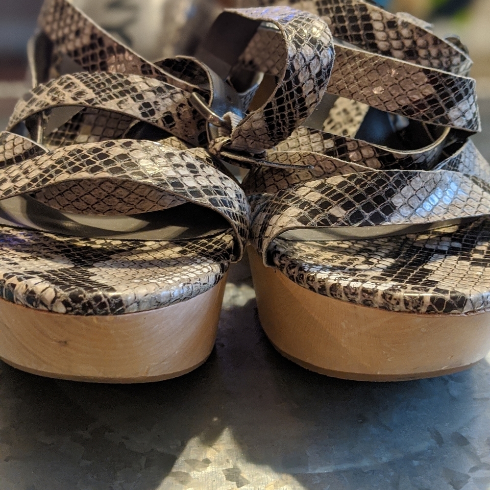 DKNYC High Heels / Wedges - Picture 7 of 10